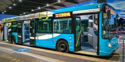 Автобус в аэропорту Ниццы