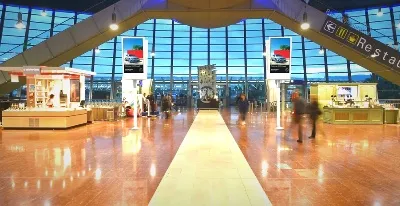 Аэропорт Ниццы внутри терминала