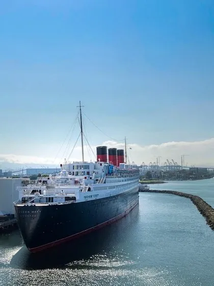 Лайнер RMS Queen Mary в США